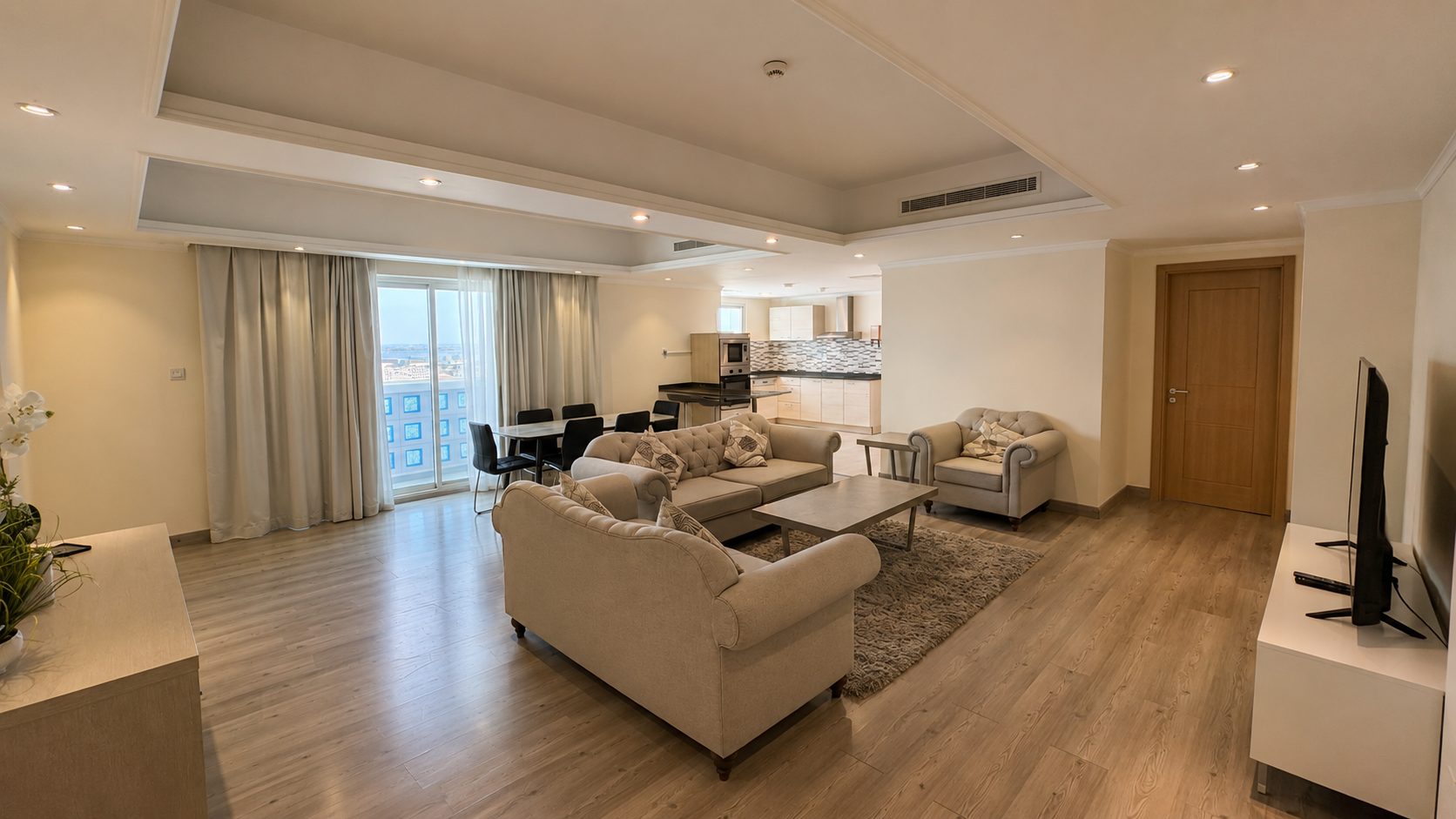 Three Bedroom Apartment with Four Bathrooms