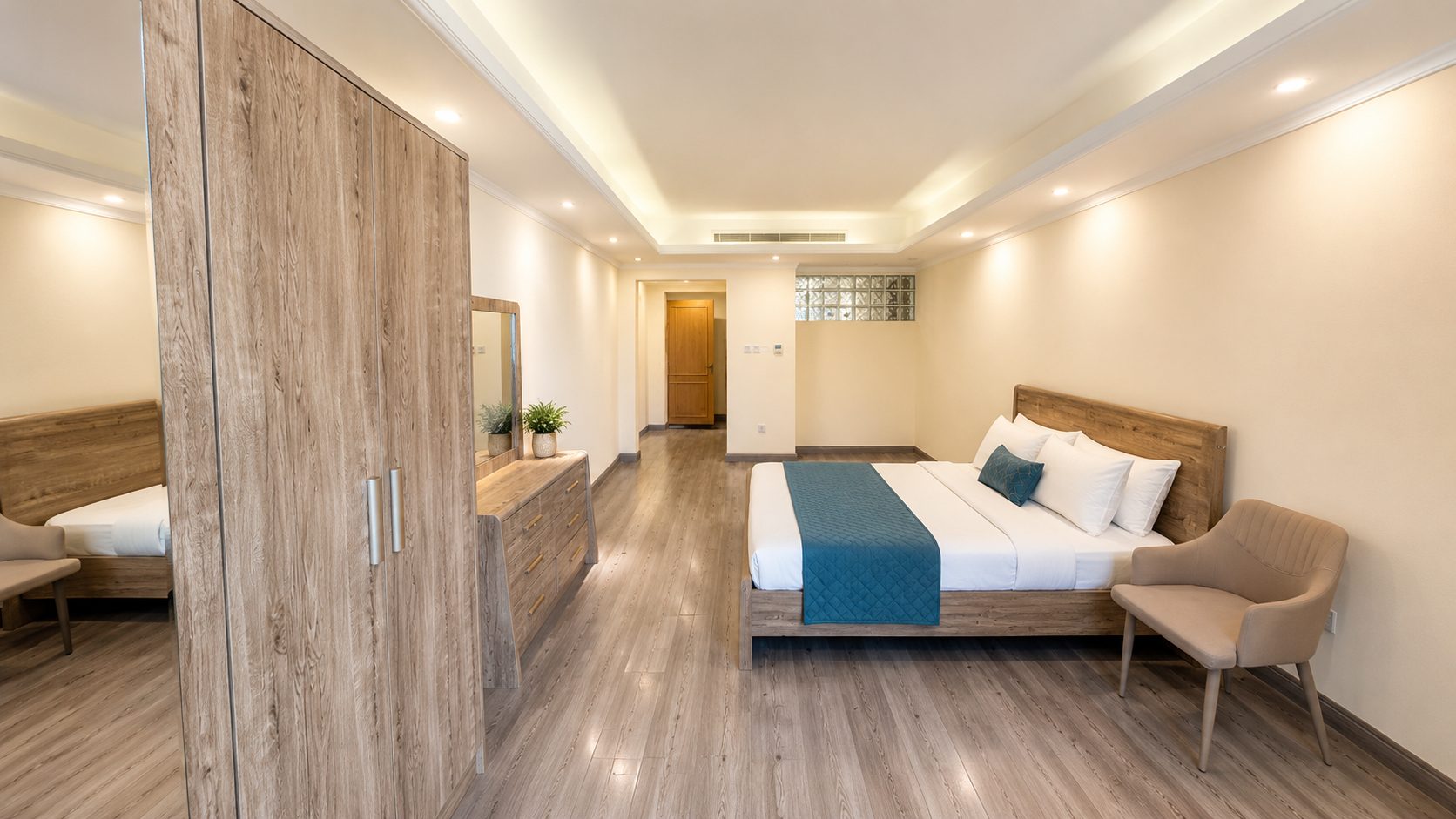 Three Bedroom Apartment with Four Bathrooms