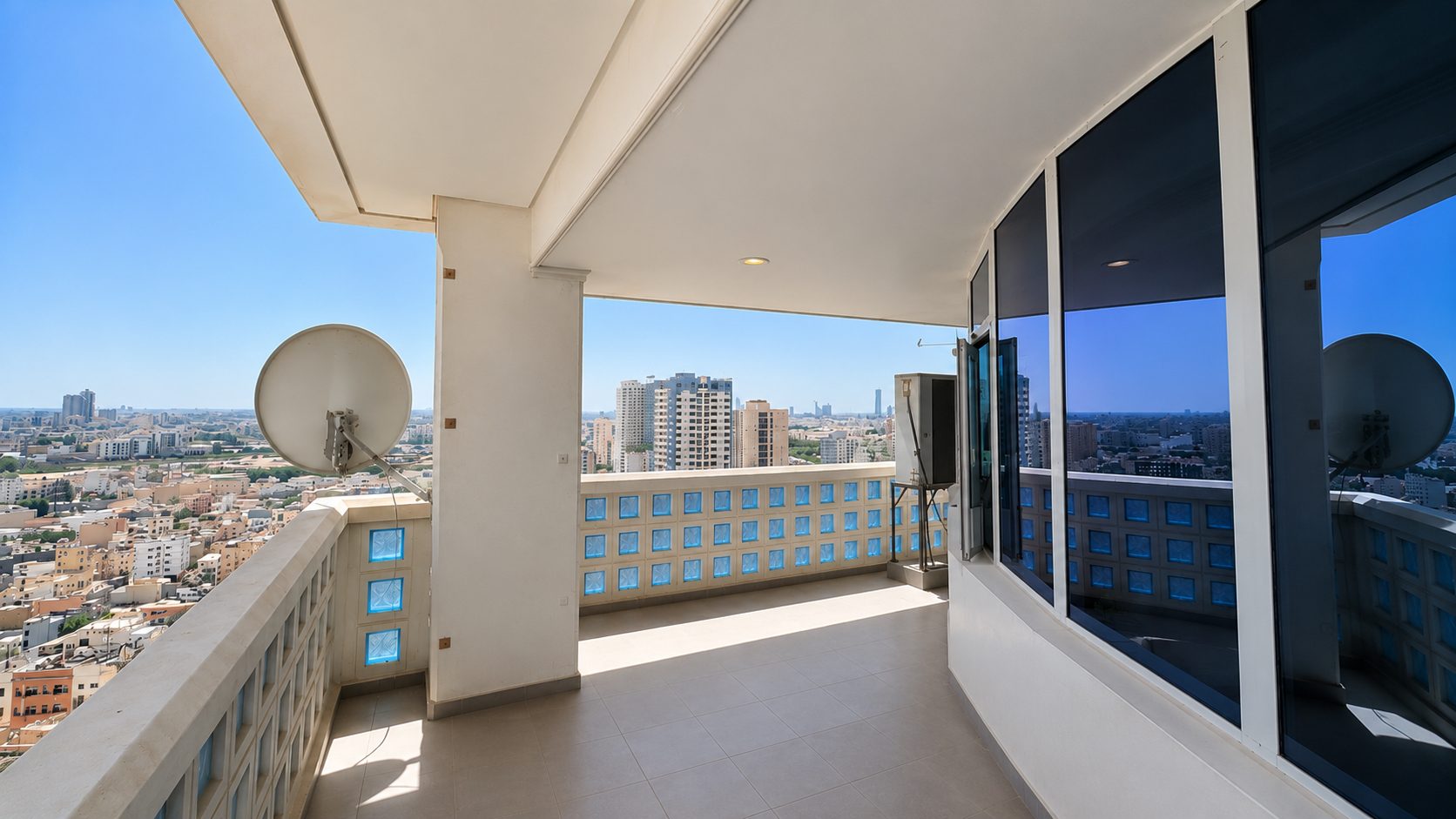 Two-Bedroom Apartment with Pool and Gym