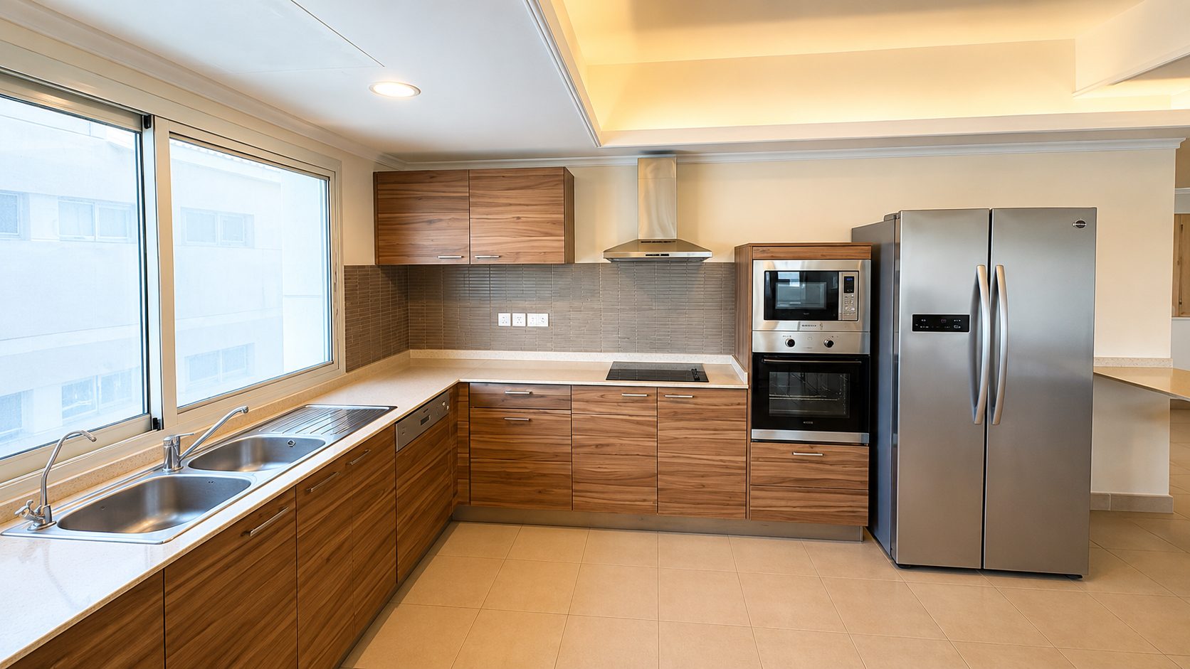 Two-Bedroom Apartment with Pool and Gym