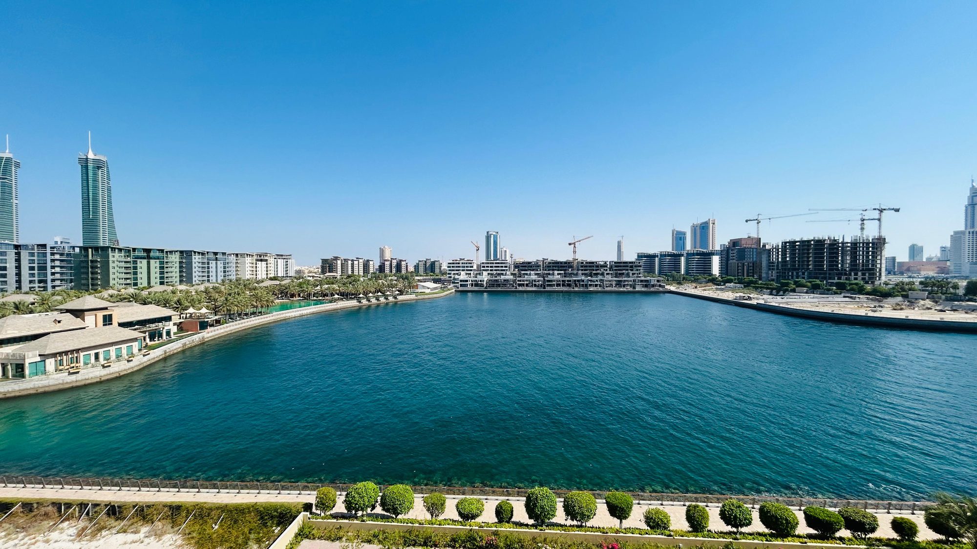 Two Bedroom Apartment with Sea Views and Parking