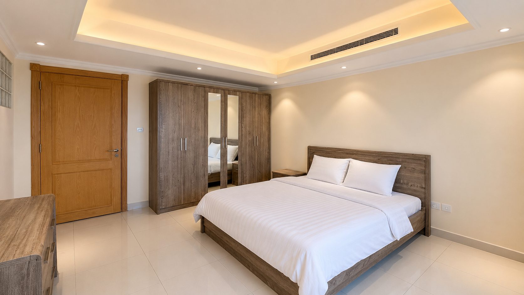 Three-Bedroom Apartment with Shared Pool and Gym