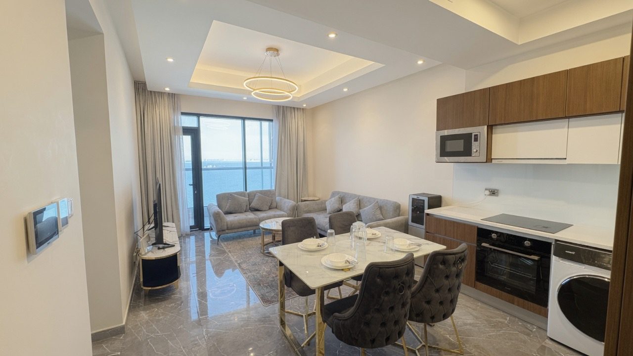 1 Bedroom Apartment with Water Views