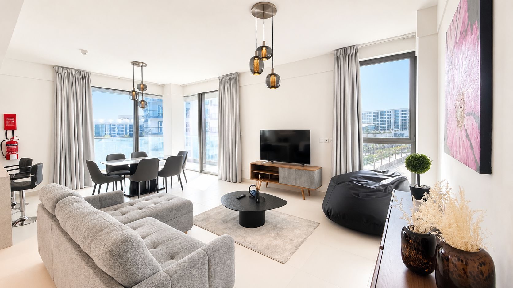 2-Bedroom Apartment with Water Views and Parking