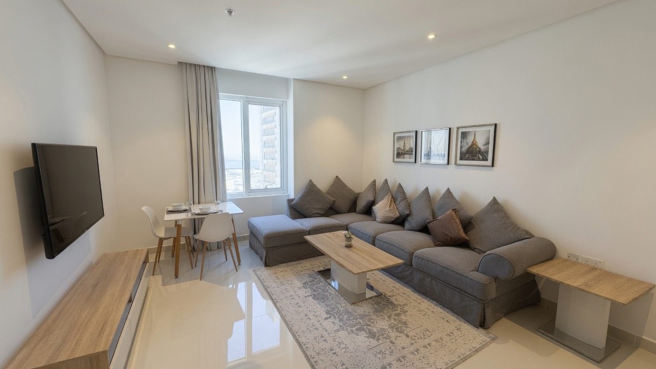 One-Bedroom Apartment with Pool and Gym Access
