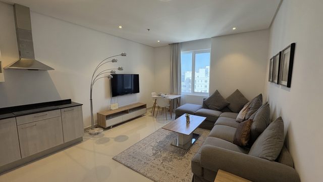 One-Bedroom Apartment with Pool and Gym Access