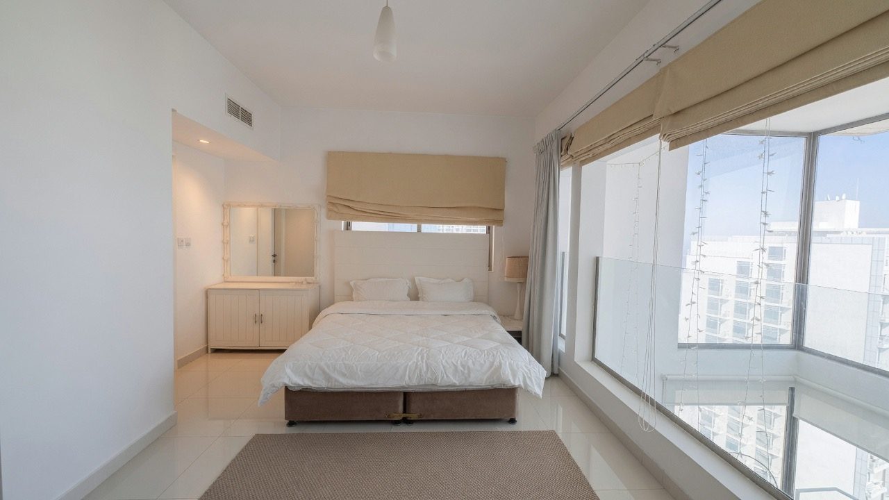 One-Bedroom Duplex with Two Bathrooms