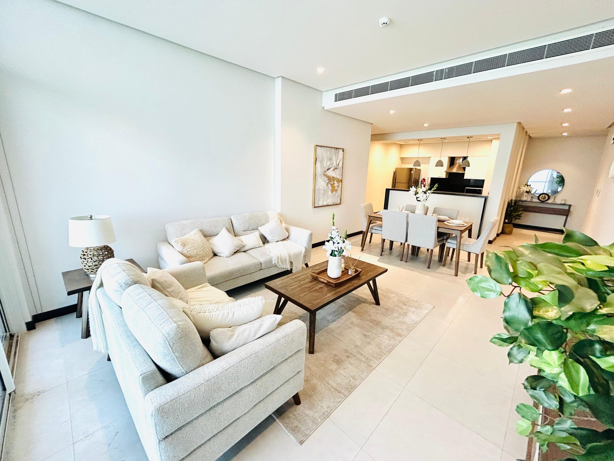 Three Bedroom Apartment with Full Amenities