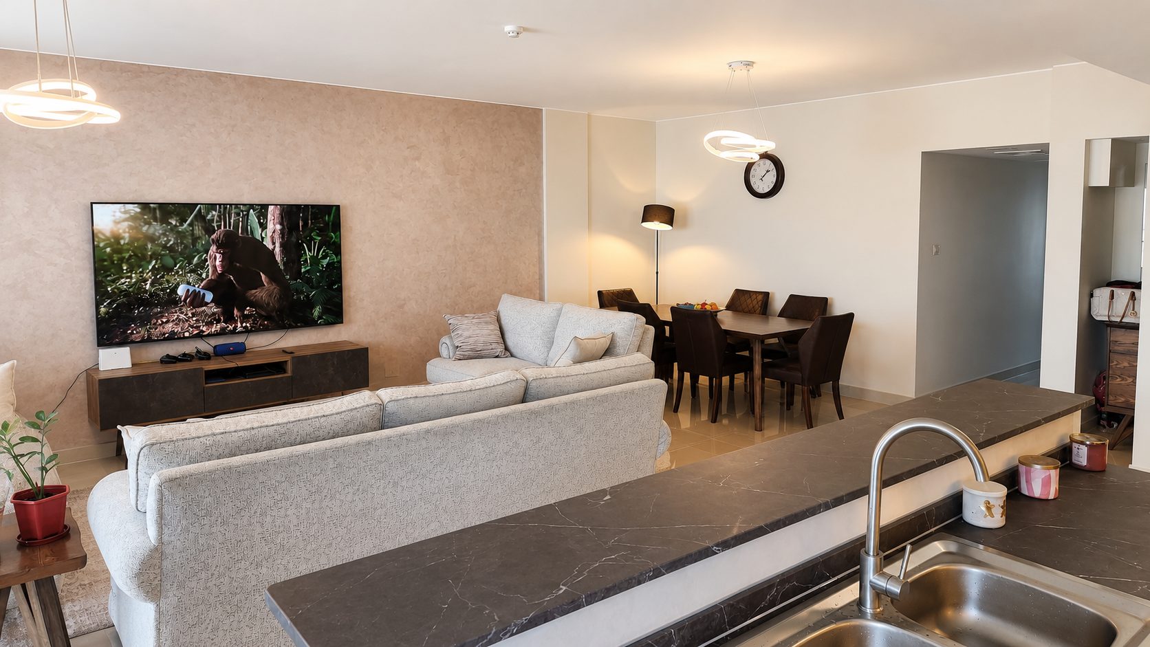 Two Bedroom Apartment with Private Garden