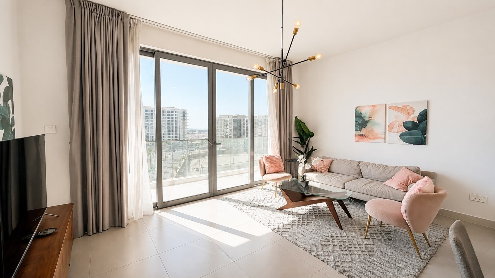 Two-Bedroom Apartment with Pool and Gym