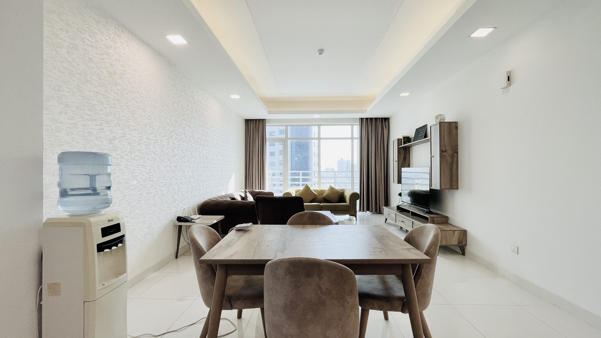 Two-Bedroom Apartment with Balcony and Pool