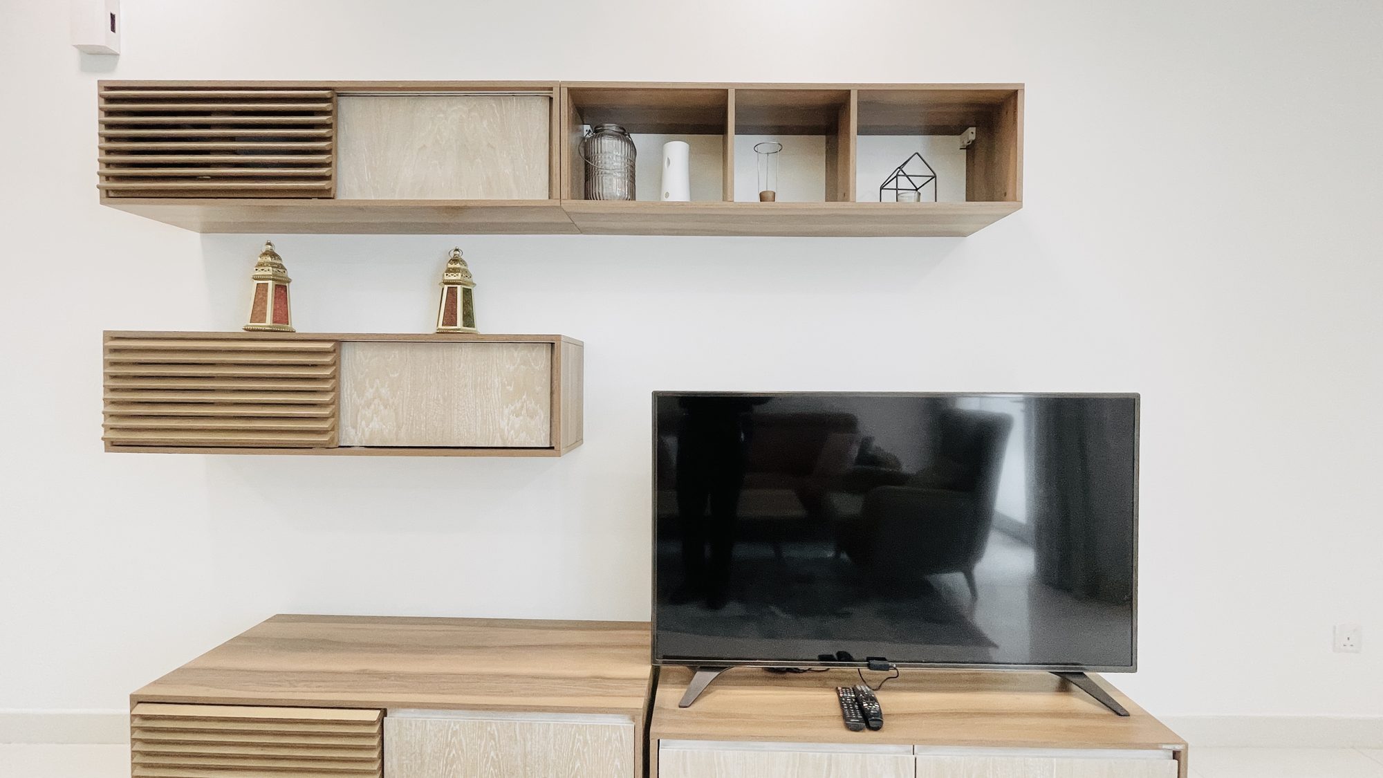 One-Bedroom Apartment with Two Bathrooms