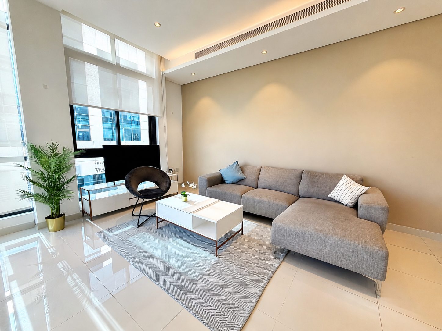 2 Bed Apartment with Gym and Maid Service