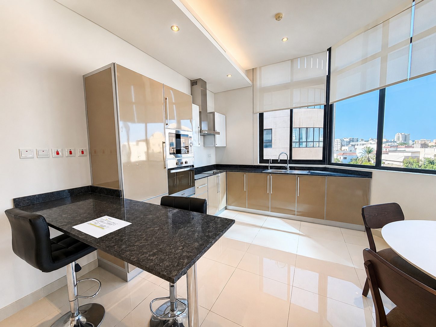 2 Bed Apartment with Gym and Maid Service
