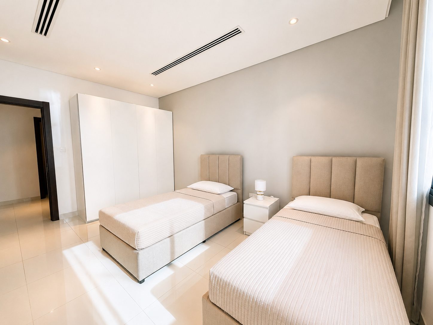 2 Bed Apartment with Gym and Maid Service