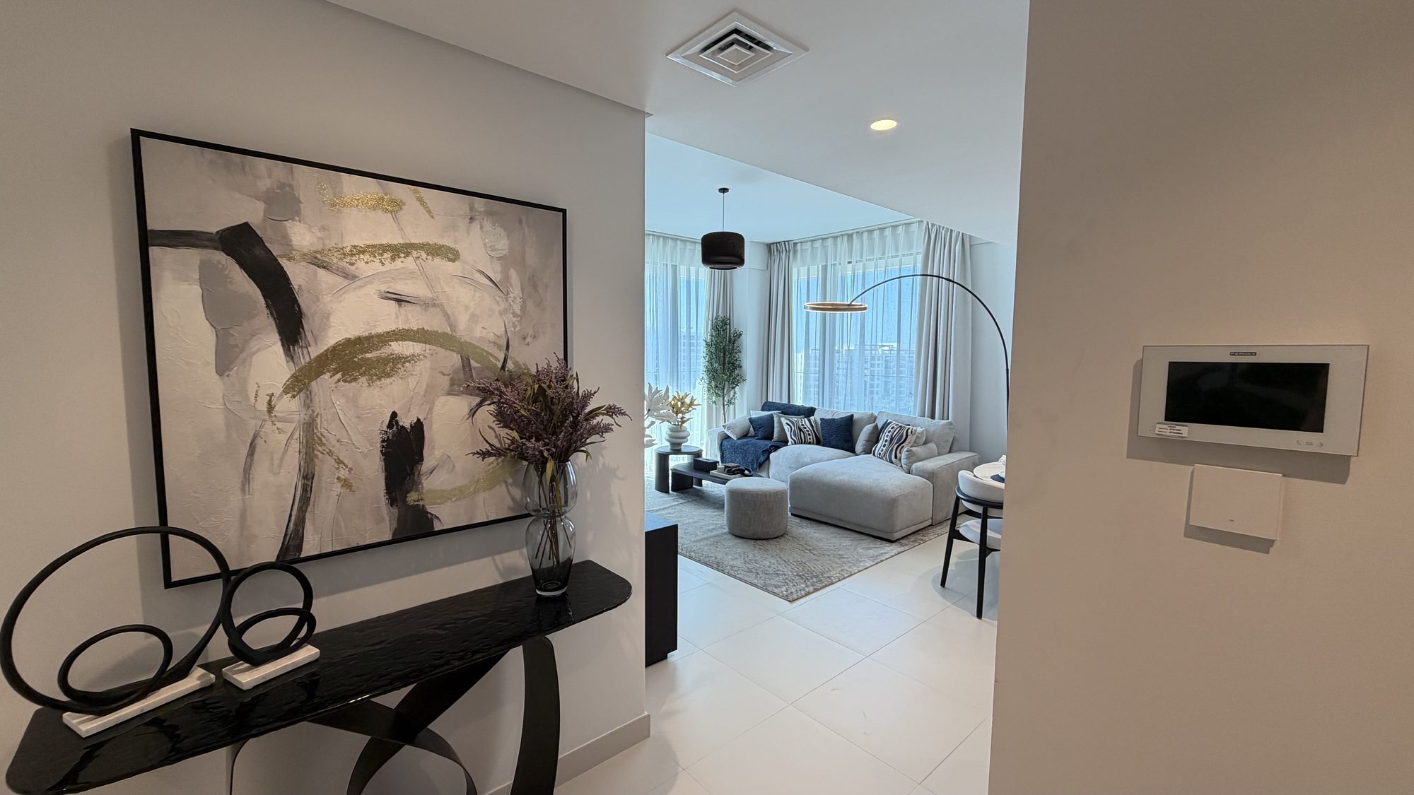 Two-Bedroom Apartment with Water Views and Parking