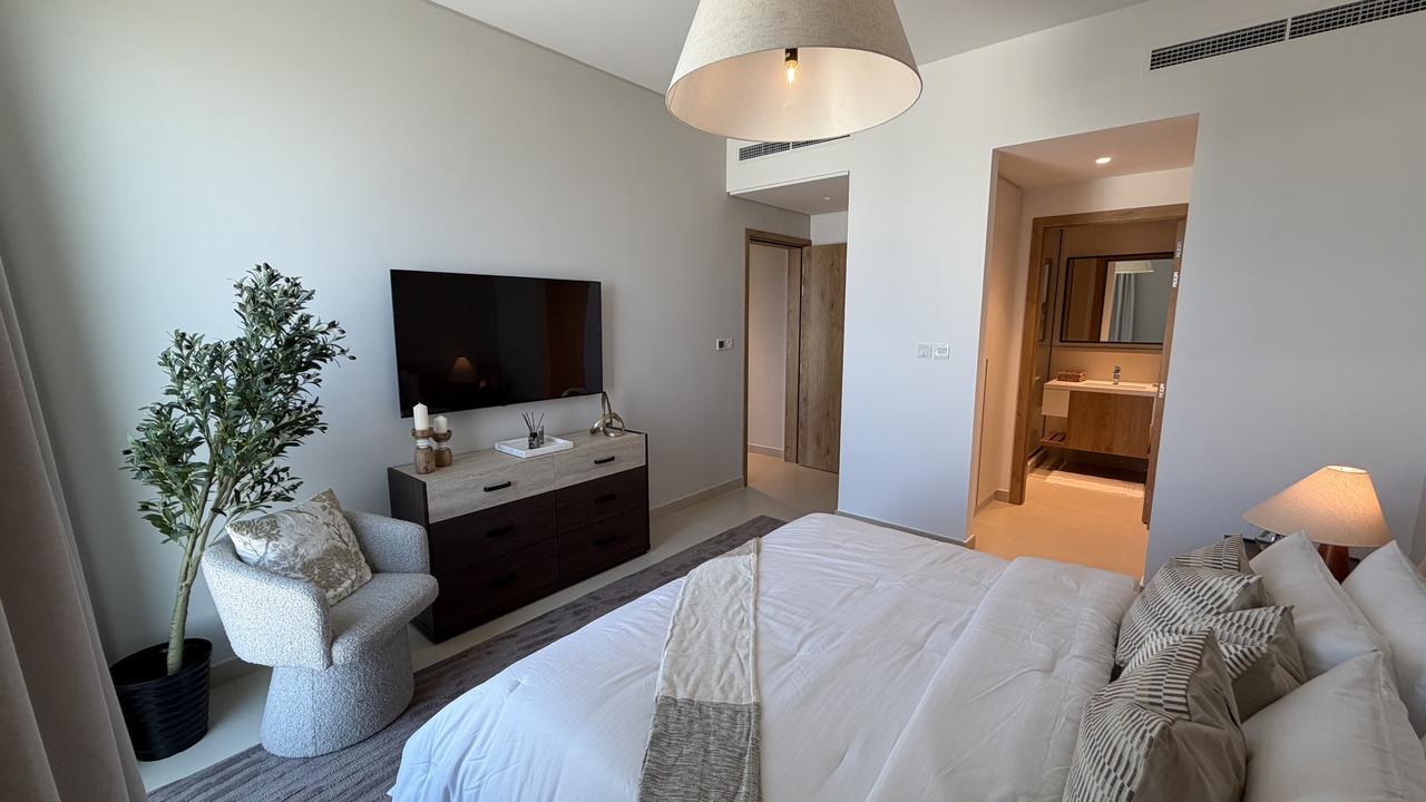 Two-Bedroom Apartment with Three Bathrooms