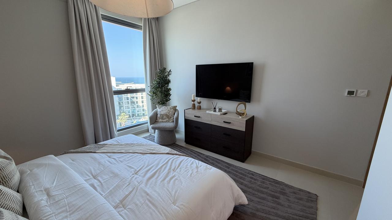 Two-Bedroom Apartment with Three Bathrooms