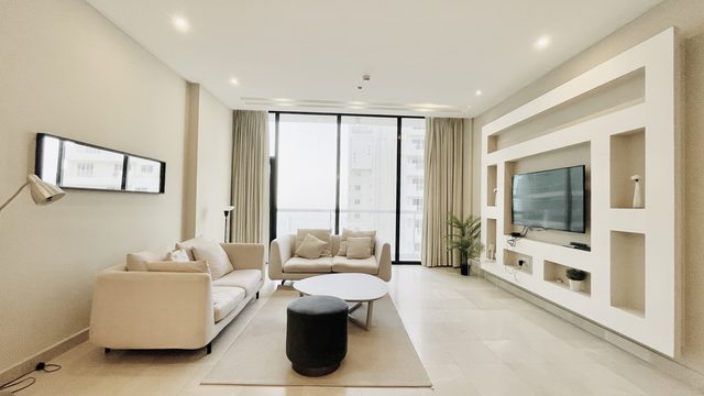 Two-Bedroom Duplex with Open Kitchen