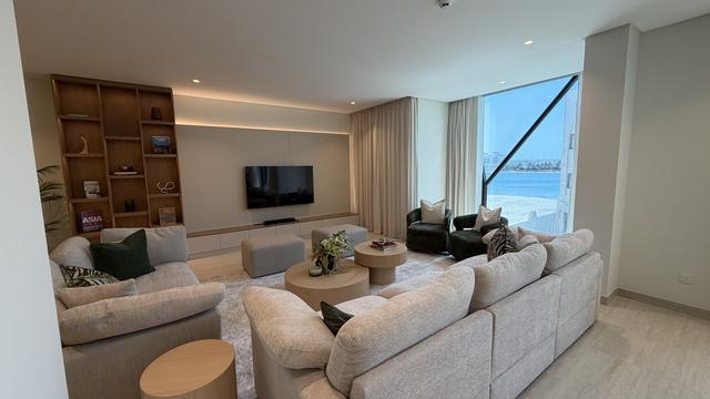 Four-Bedroom Duplex with Water Views