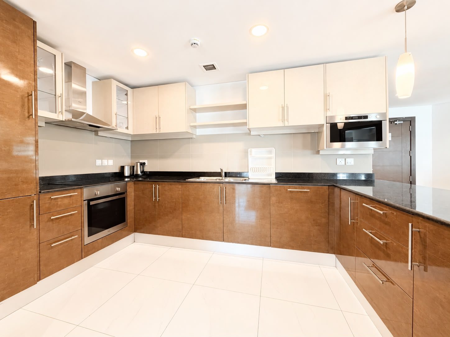 Two-Bedroom Apartment with Three Bathrooms