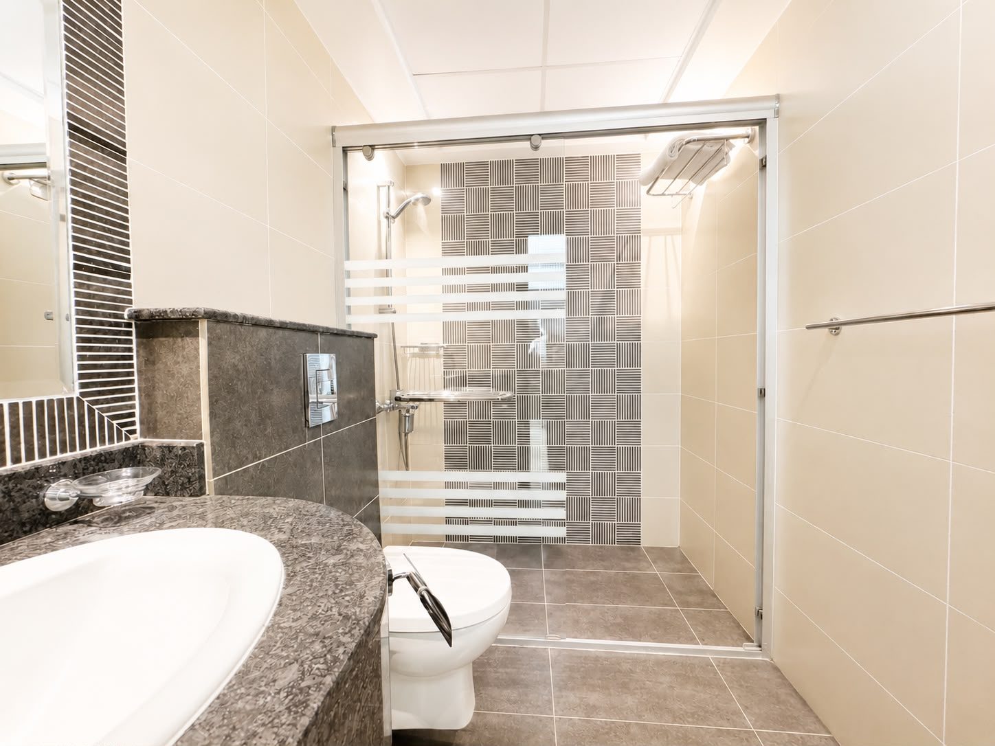 2-Bedroom Apartment with Maids Room
