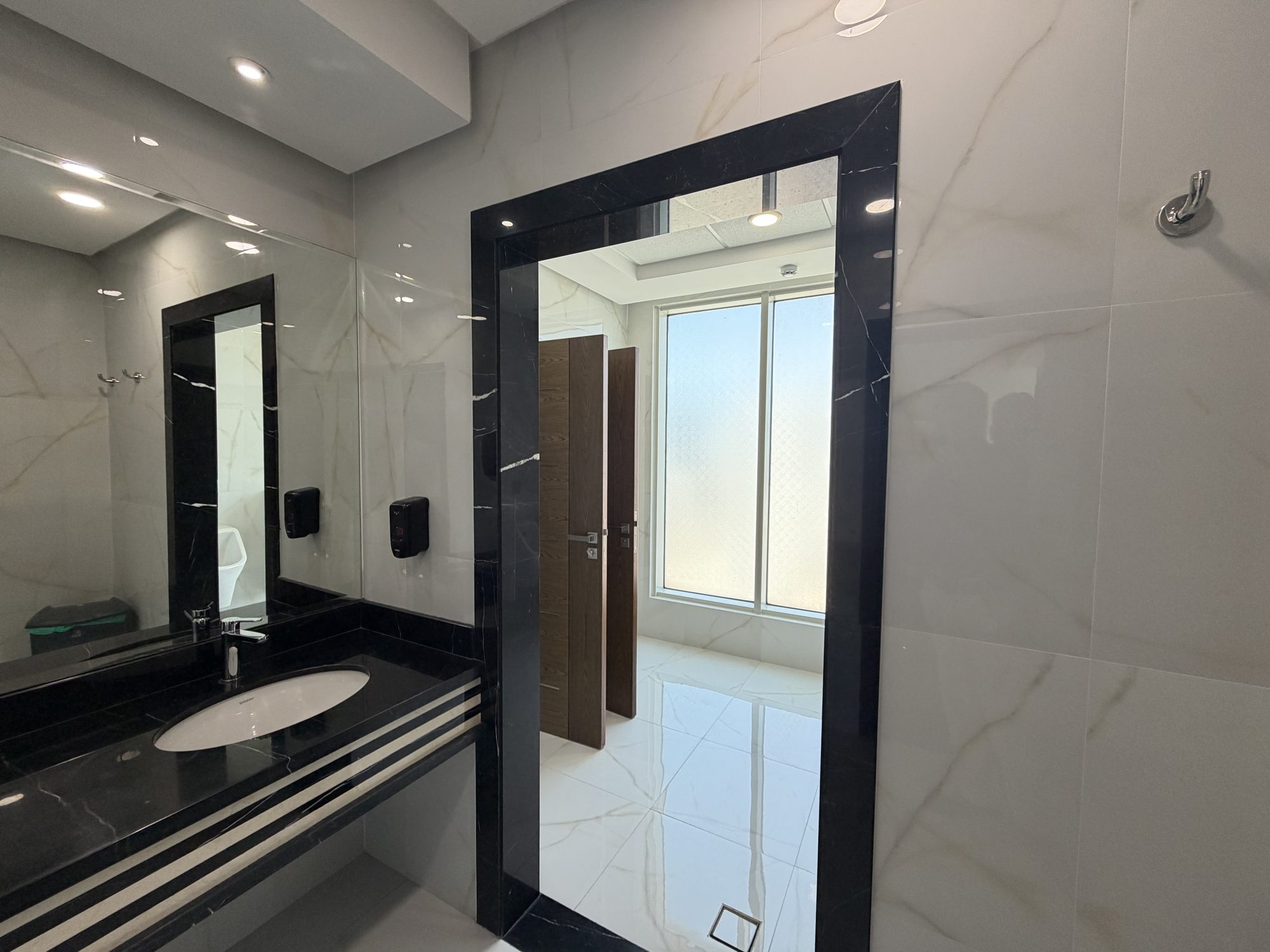 Two Bedroom Full Floor, 300 sqm, Semi-Furnished