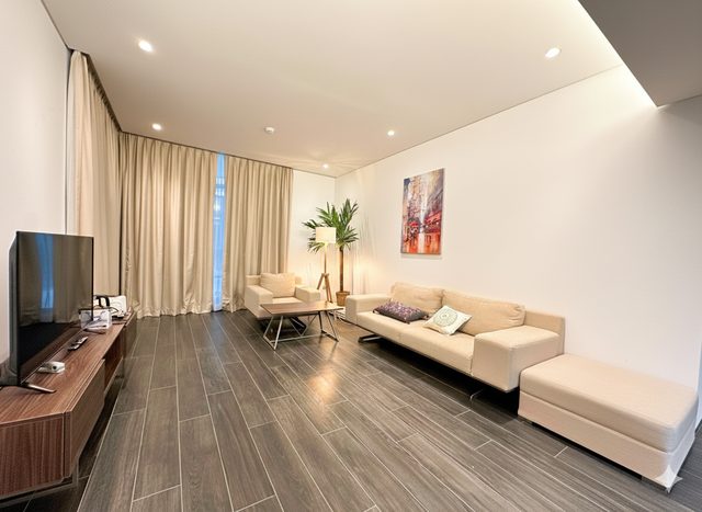 Two Bedroom Flat with Water Views and Study