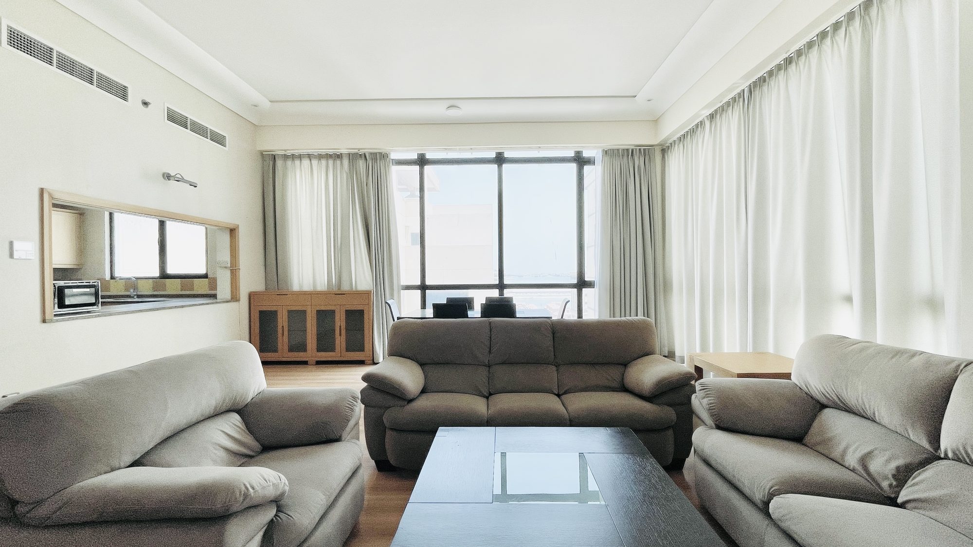 Two-Bedroom Apartment with Shared Pool and Gym