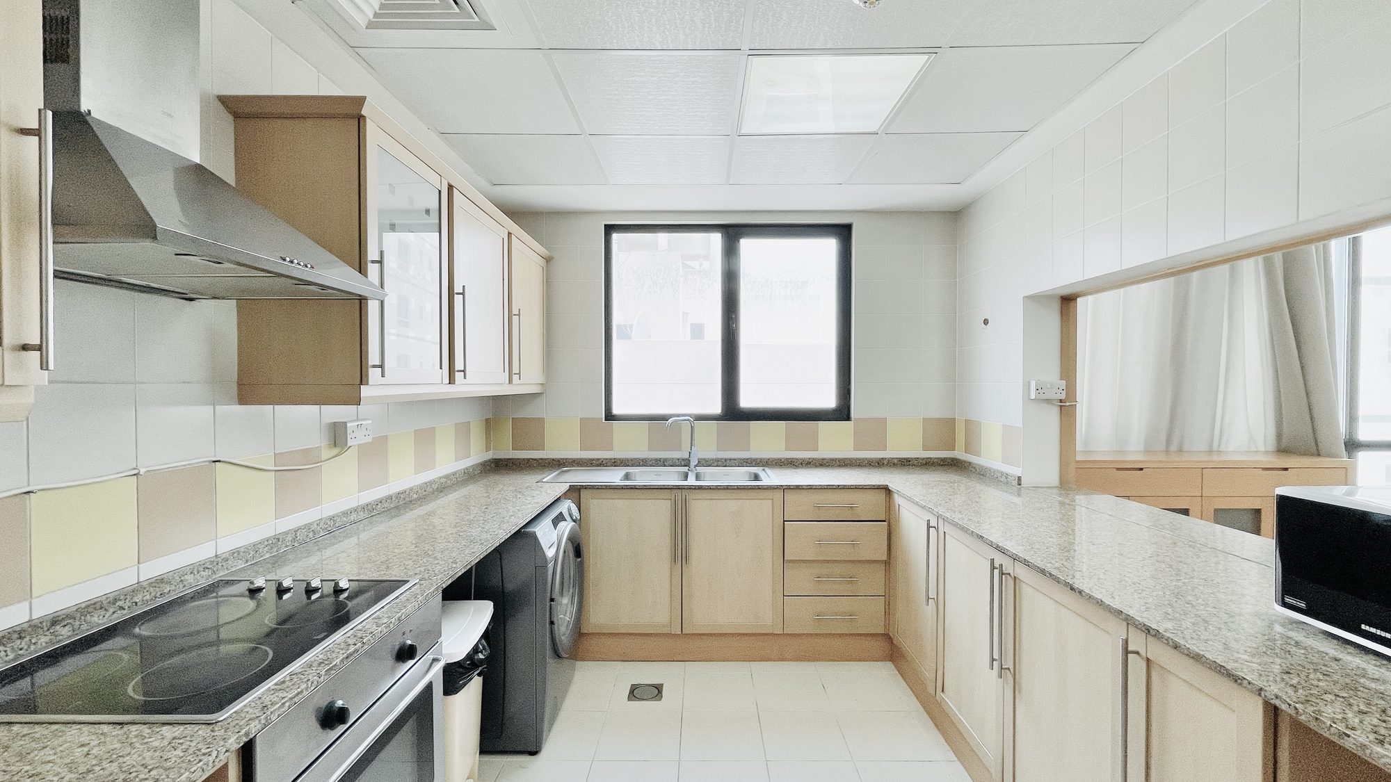 Two-Bedroom Apartment with Shared Pool and Gym