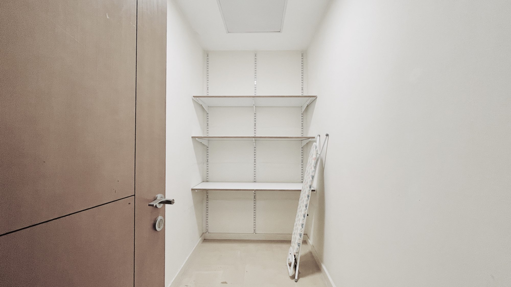 Two-Bedroom Apartment with Shared Pool and Gym