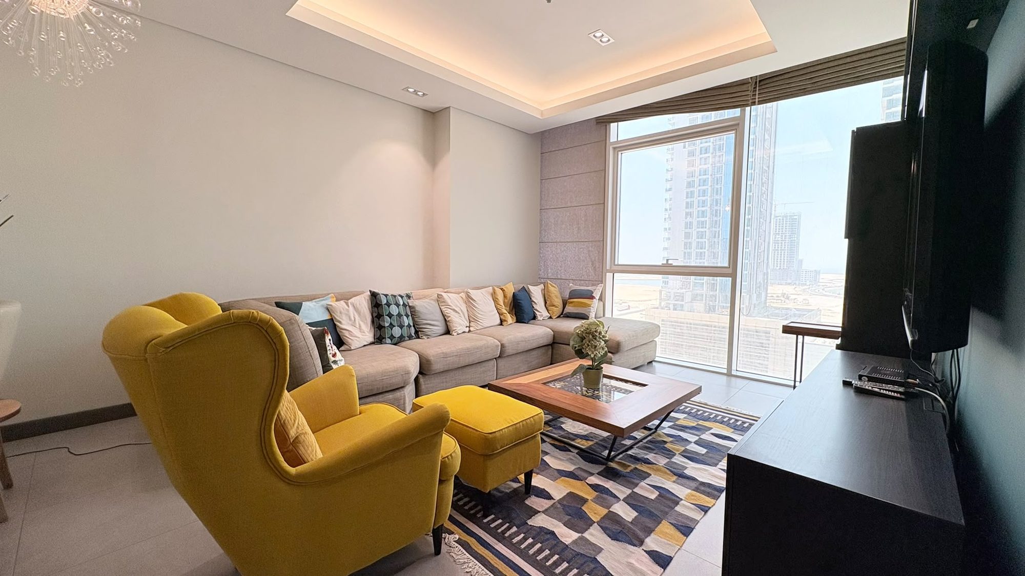 One-Bedroom Apartment with Dual Bathrooms