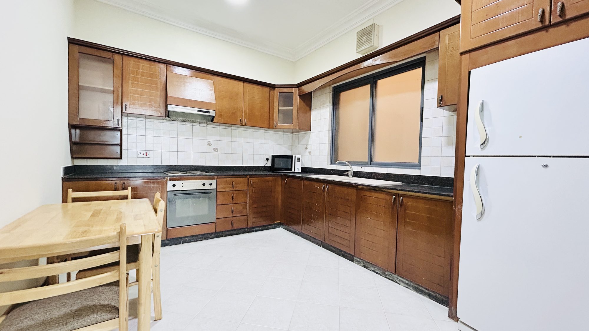 Two-Bedroom Apartment with Pool and Gym
