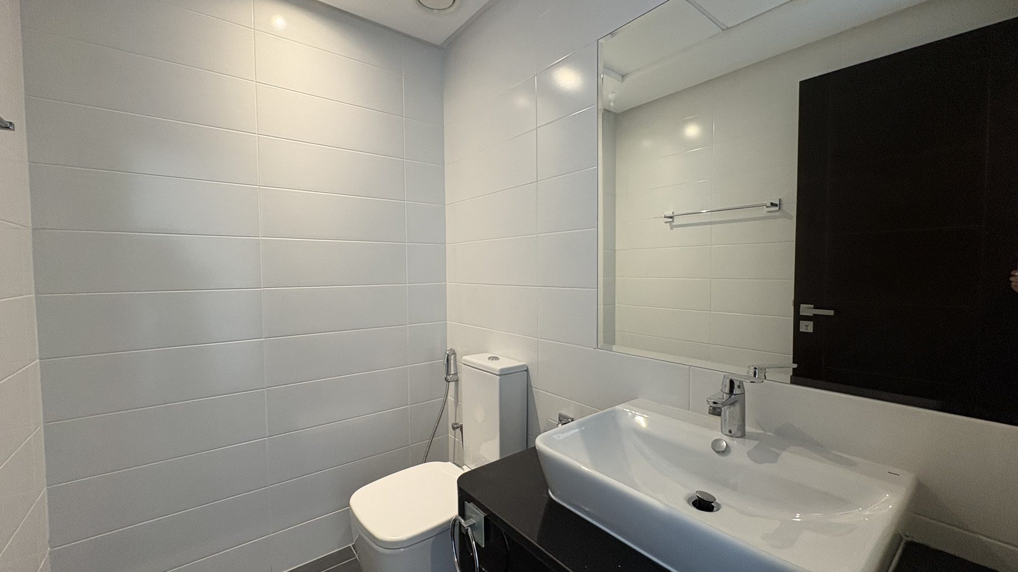 One Bedroom Apartment with Water Views and Balcony